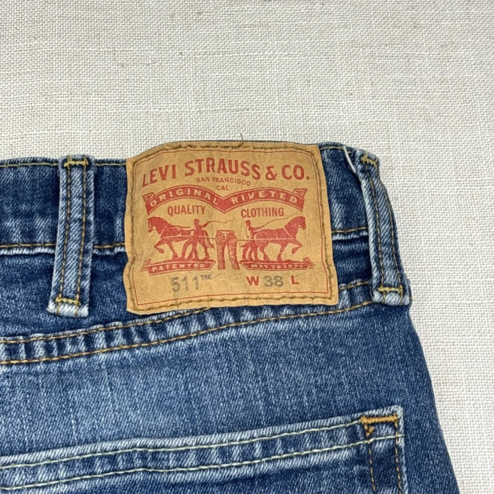 Levis Shorts Mens W38 Blue Slim Straight‎ Denim Cut Offs 511 Frayed